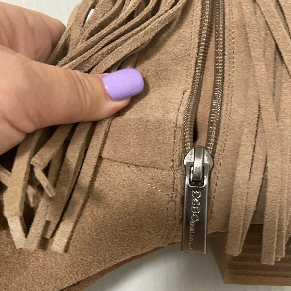 Bcbg Generation fringe festival boots. Tan women size 7.5